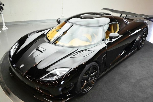 can-canh-koenigsegg-agera-r-cuoi-cung-tri-gia-hon-40-ty