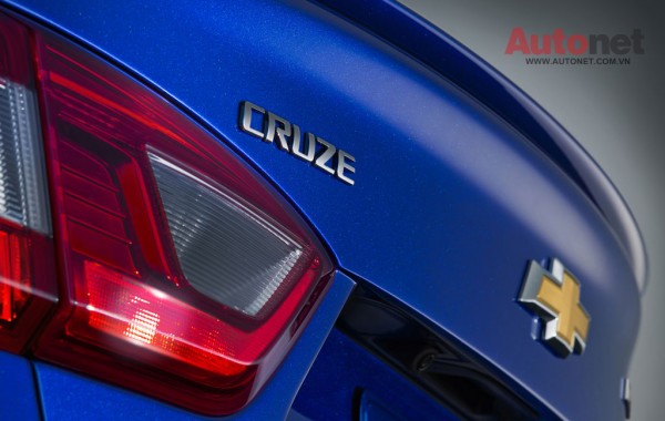 2016-Chevrolet-Cruze-Badge-