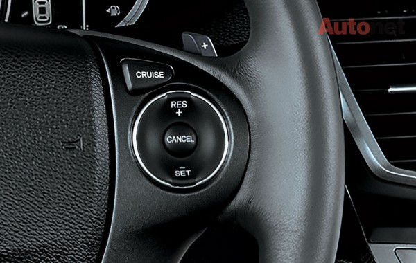 The Cruise Control feature appears for the first time in Accord lineup