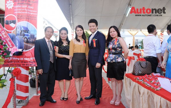 The event was attended by over 200 guests and also loyal customers of Ngoc Hanh Fleet-Point as well as other Bridgestone centers in Vietnam