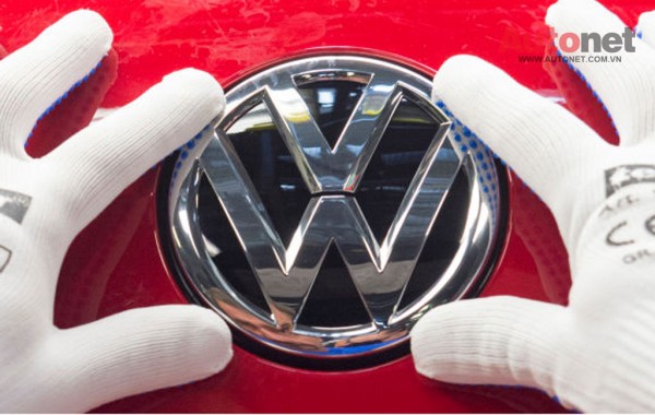 Volkswagen đã mắc sai lầm vì quá vội vã giống GM trước kia