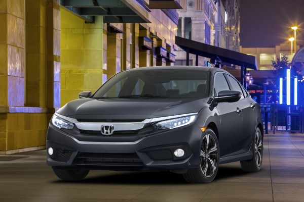 Hình ảnh phác thảo cho thấy Honda Civic thế hệ mới có phần đầu xe khá ấn tượng và thu hút