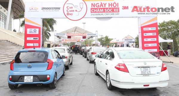 Car Care Day 2015 tiếp tục  kêu gọi cộng đồng ô tô Việt “Không nhắn tin khi lái xe”. 