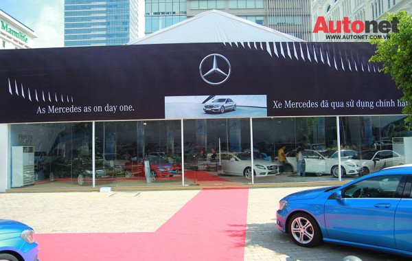 Khu trưng bày xe đã qua sử dụng của Mercedes-Benz Việt Nam