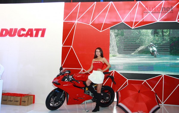 Nhiều ưu đãi hấp dẫn dành cho khách hàng mua xe và phụ kiện Ducati tại triển lãm