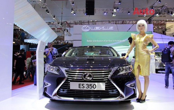 ES350 2016 mới là mẫu xe mới ở hạng mục sedan được Lexus Việt Nam mang tới triển lãm VMS 2015