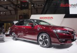 [TMS 2015] Honda ra mắt xe chạy pin nhiên liệu hoàn toàn mới CLARITY FUEL CELL