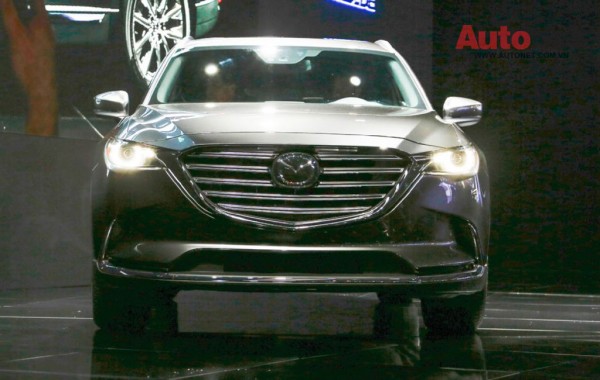 2016-mazda-cx-9-front-end