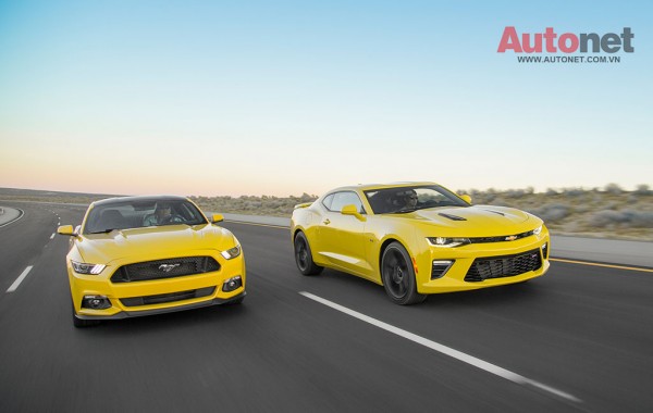 2016-Chevrolet-Camaro-SS-VS-Ford-Mustang-GT-front-three-quarter-in-motion