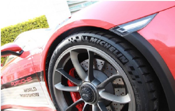 Michelin tự hào là thương hiệu luôn gắn liền với các hãng xe cao cấp trong đó có Porsche