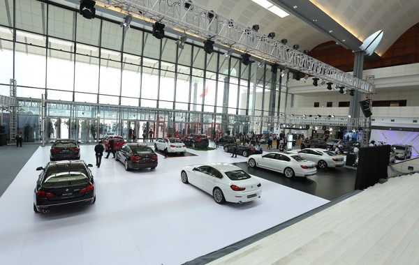 Sau triển lãm đầu tiên của riêng xe BMW cũng diễn ra tại Hà Nội, lần thứ 2 này có quy mô và sự đầu tư hoành tráng hơn hẳn 