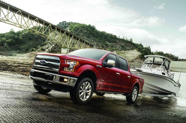 Ford, America’s truck leader, continues its relentless pace of innovation, delivering segment-leading torque for 2017 F-150 customers with the all-new 3.5-liter EcoBoost® V6 engine and 10-speed automatic transmission.