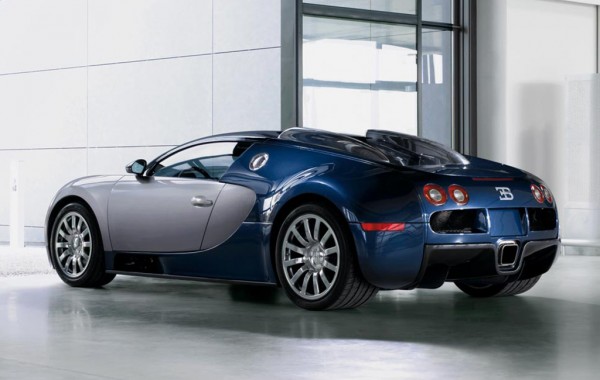 Bộ vành 12 chấu đặc trưng của Bugatti Veyron.