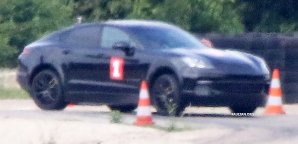 Porsche-Cayenne-Coupe-2-1