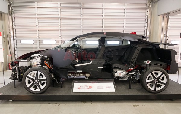 Prius là chiếc xe đầu tiên của Toyota được ứng dụng hệ thống khung gầm mới TNGA