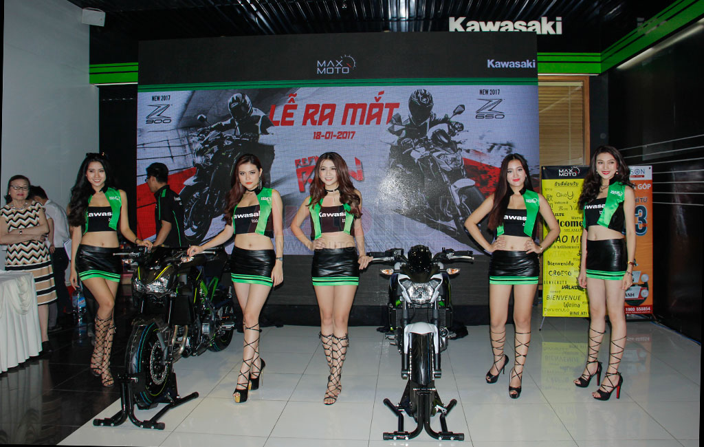 Kawasaki Z650 và Z900 đến thị trường Việt Nam có giá bán lần lượt là 218 triệu VNĐ và 288 triệu VNĐ (đã bao gồm VAT).