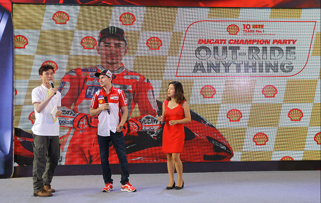 Sự kiện tay đua Jorge Lorenzo đến Việt Nam lần này cũng là bước đầu đánh dấu cho chuỗi kế hoạch đưa người đam mê xe phân khối lớn cũng như đam mê thương hiệu Ducati tại Việt Nam đến gần hơn với giải đua MotoGP danh giá thế giới
