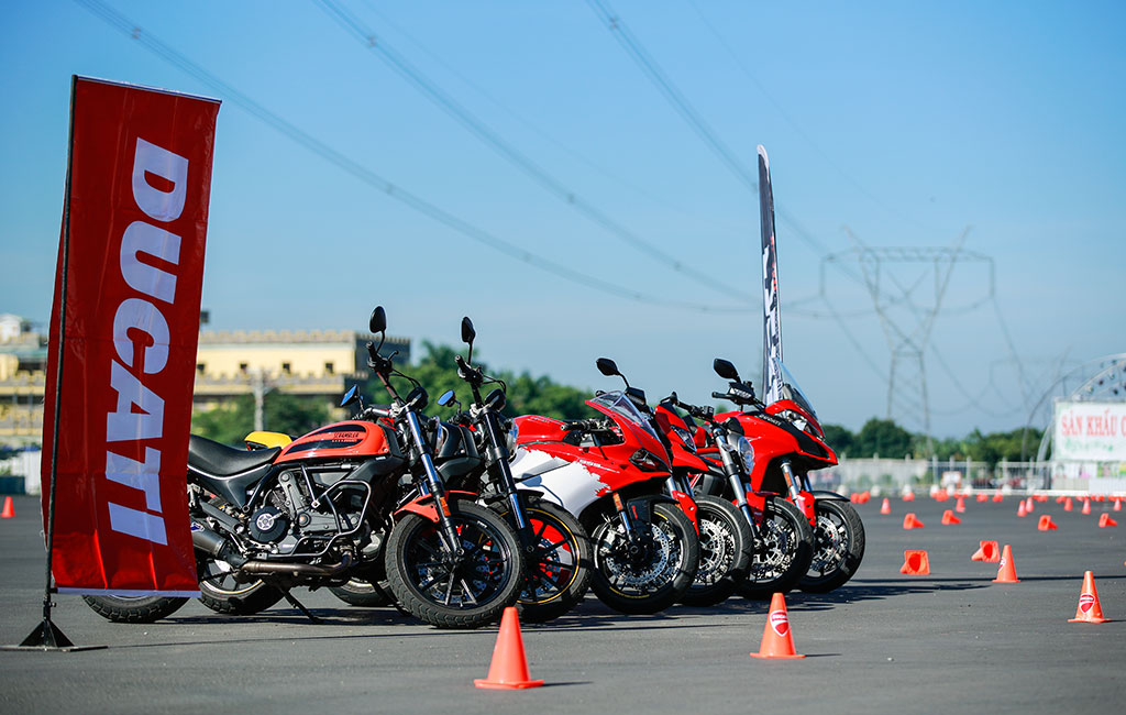 Những chiến mã của gia đình Ducati Việt Nam tham gia trong lần huấn luyện DRE 2017