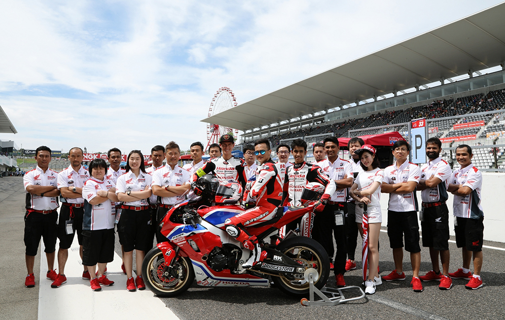 Honda-Asia--Dream-Racing-Team-at-Suzuka-8-Hours-Endurance