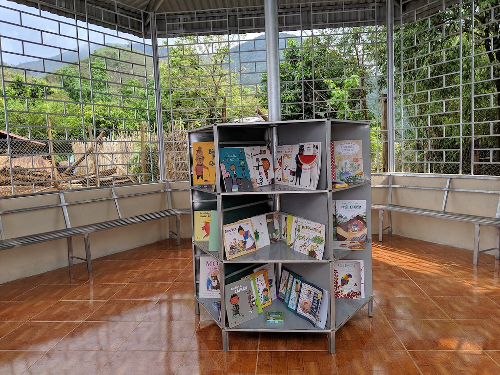 Thư viện mới của điểm trường Háng Pa