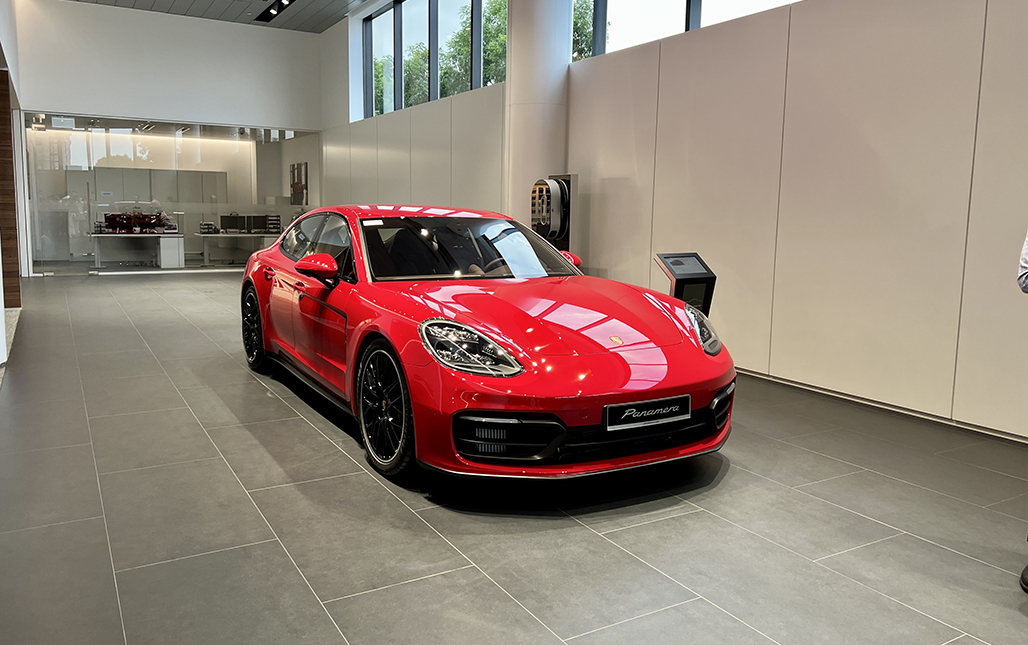 18 Porsche SG