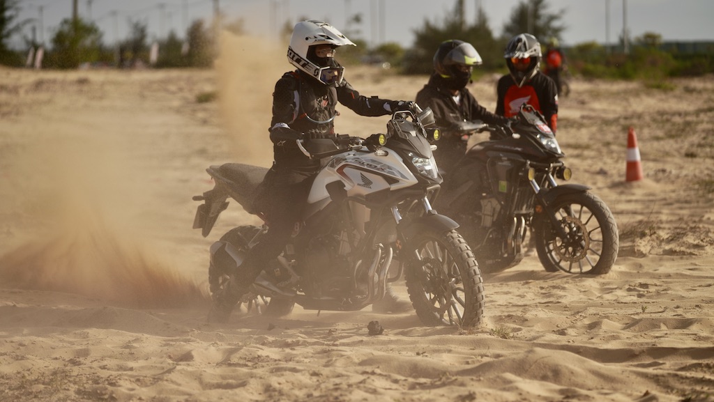 Năm 2023, Honda Biker Day mang đến màn biểu diễn Mini Dakar tại đồi cát – mô phỏng giải đua địa hình Dakar Rally nổi tiếng thế giới – cũng là lần đầu được thực hiện ở Việt Nam.