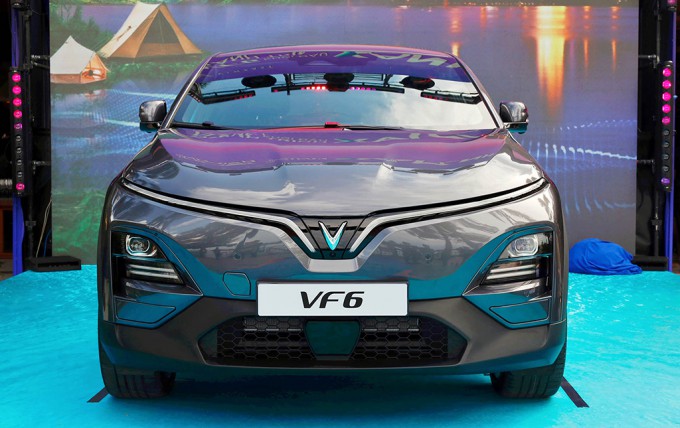 Xe điện VinFast VF 6 giá bán từ 675 triệu đồng