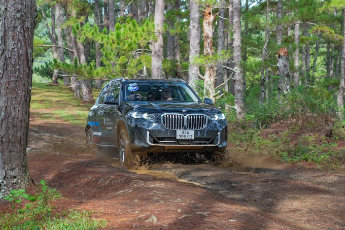 Hành trình BMW X-Venture: “Flex” Lên rừng xuống biển cùng dàn xe BMW    