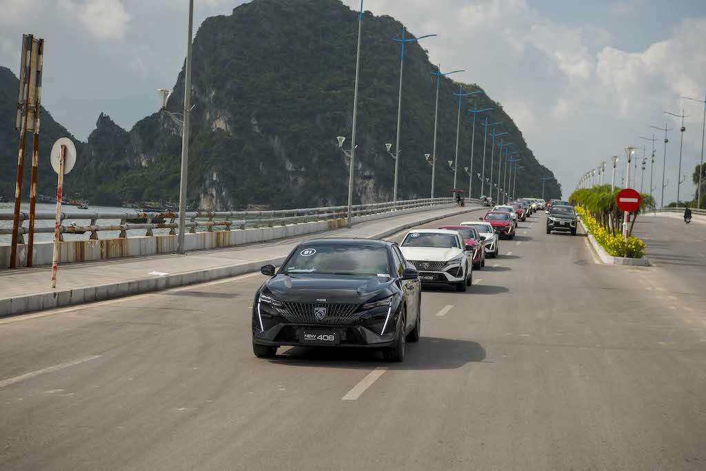 Trải nghiệm Peugeot 408 – Đã đẹp lại còn lái hay, đáng tiền!