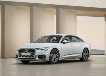 Audi A6 S line 40 TFSI giá từ 2,3 tỷ đồng ra mắt khách Việt