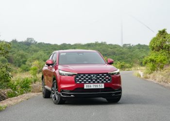 Honda HR-V e:HEV RS chính thức có giá bán hấp dẫn 835.000.000 VND