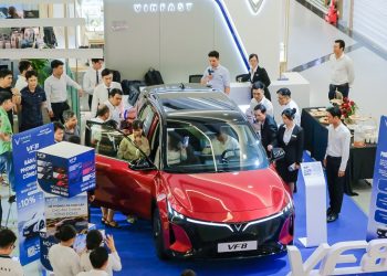 12.728 đơn đặt hàng xe VF 8 thế hệ mới chỉ sau 8 ngày