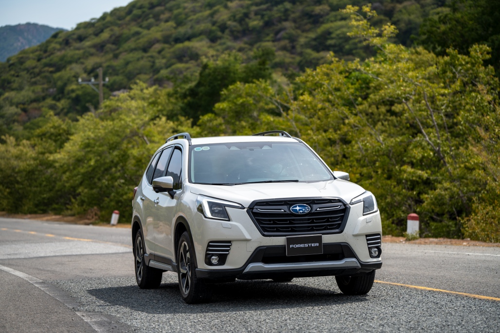 Subaru Forester ưu đãi tiền mặt hàng trăm triệu đồng, chỉ còn 839 triệu đồng